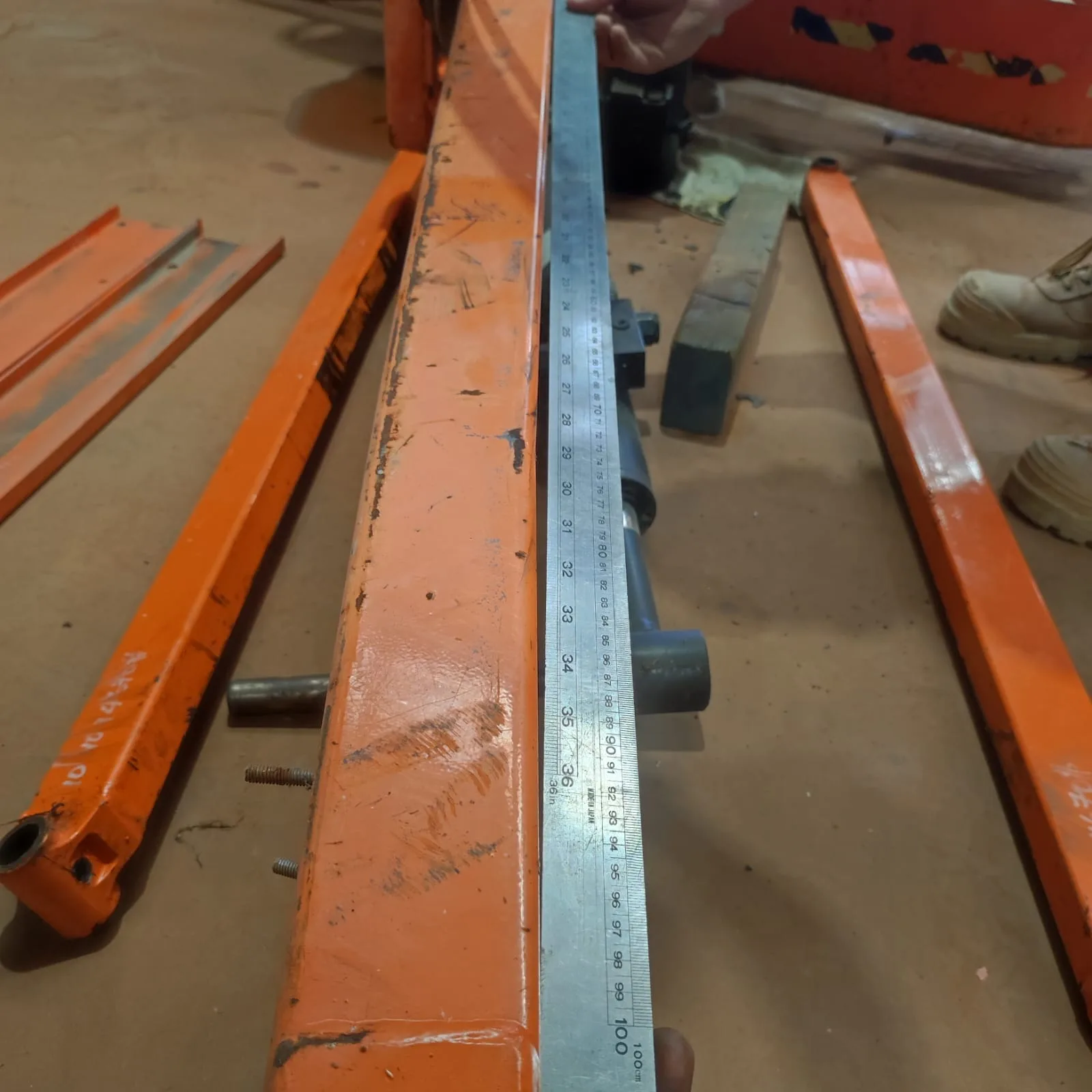 Bent jib section
