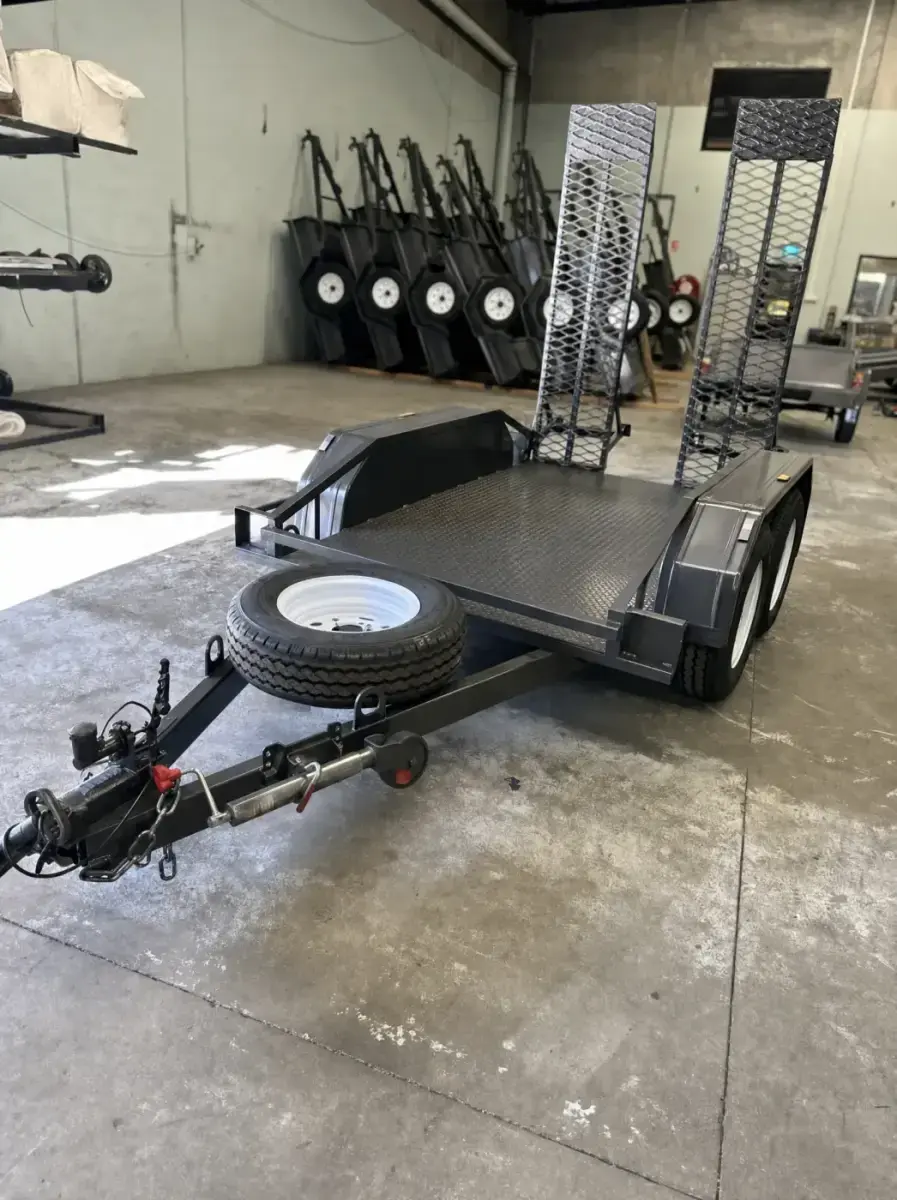 7x4 Scissor Lift Trailer Smooth Guards