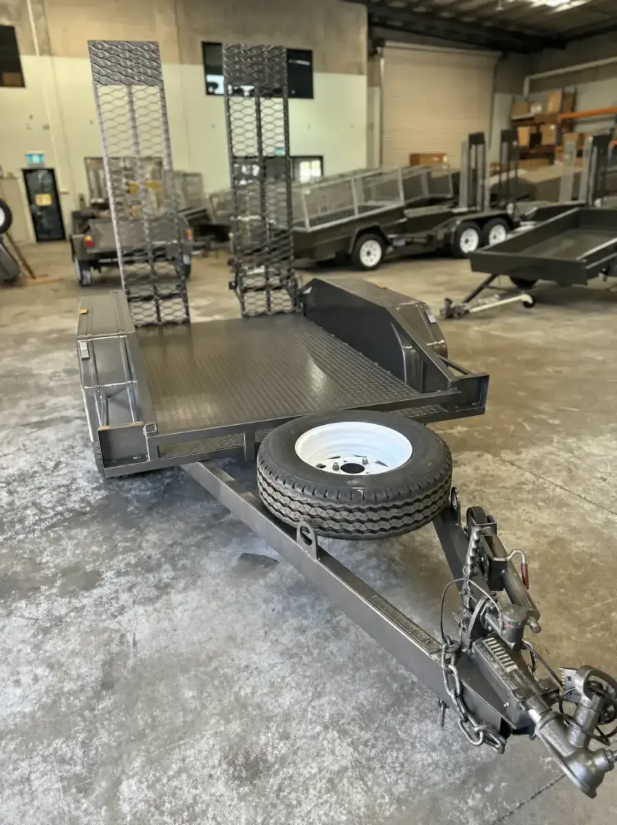7x4 Scissor Lift Trailer Smooth Guards - image 3