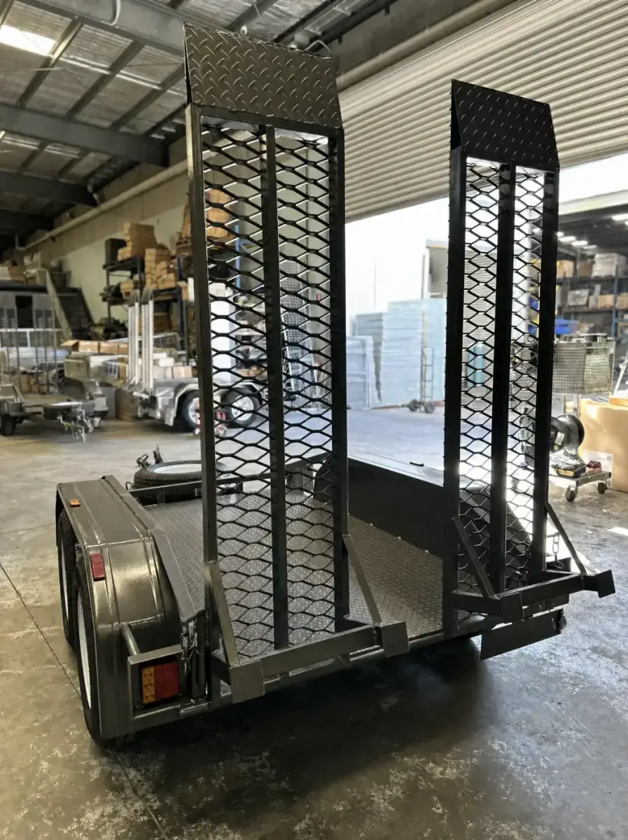 7x4 Scissor Lift Trailer Smooth Guards - image 6